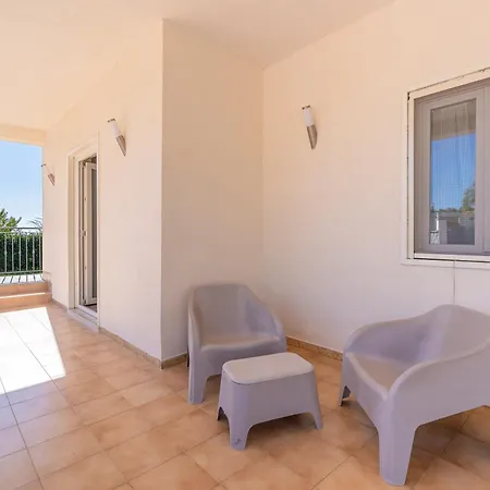 With Pool Villa Fontane Bianche