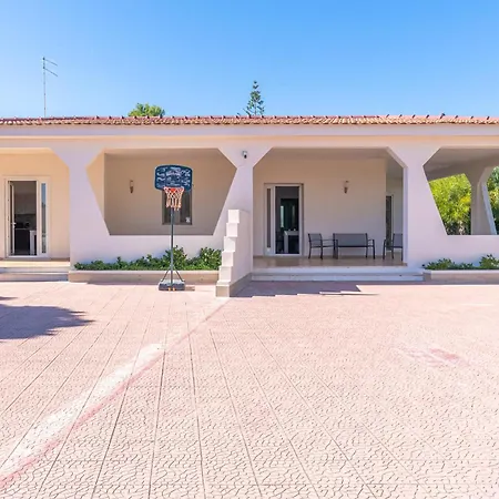 Appartement With Pool Fontane Bianche